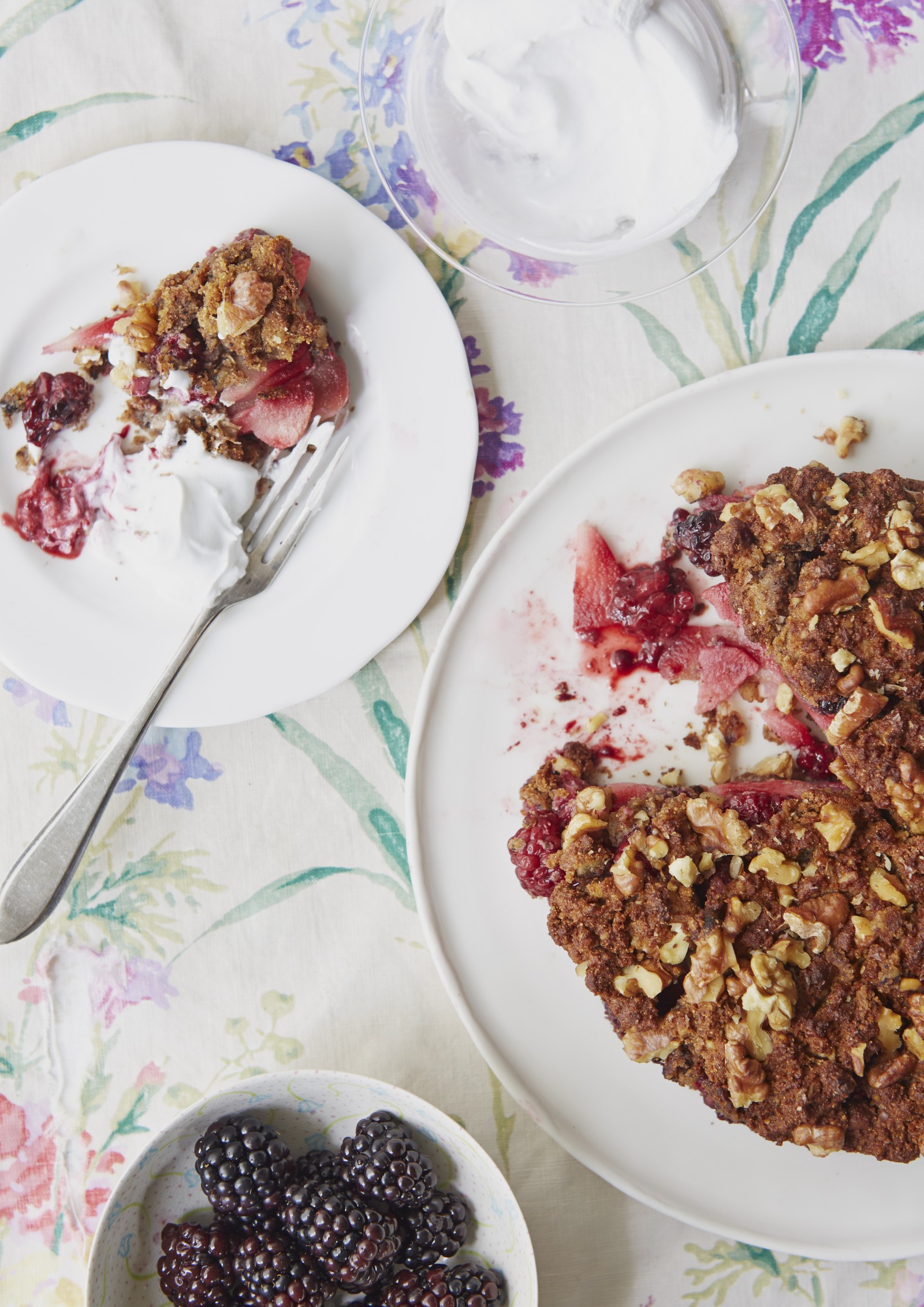 Clean Cakes- Blackberry Apple Crumble